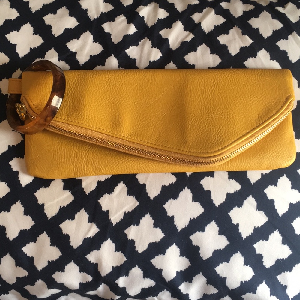 Mud Pie Wristlet